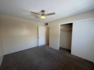 Main picture of 2714 W Aurora St