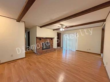 Main picture of 2910 E Monroe Ter