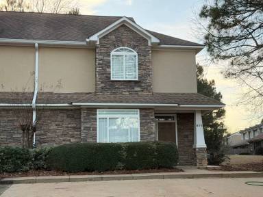 Main picture of 675 Nissa Ct