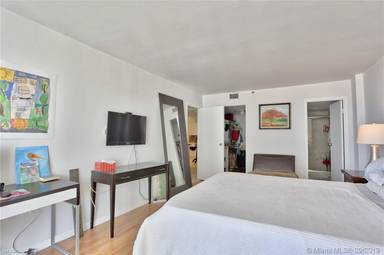 Main picture of Venetia Condo