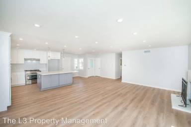 Main picture of 6682 Anthony Ave