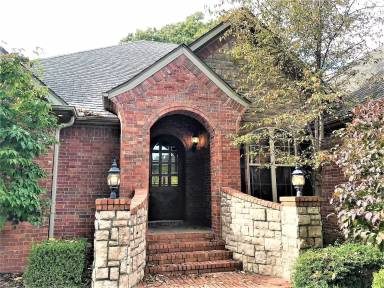 Main picture of 202 Tunbridge Dr