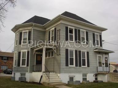 Main picture of 204 31st St NE