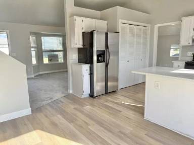 Main picture of 2936 S Roundtable Rd