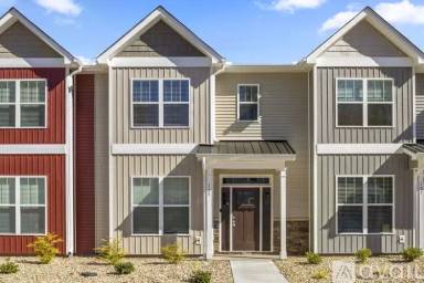 Main picture of 125 Creekland Way