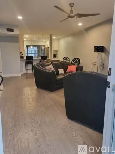 Main picture of 2471 Sumatran Way
