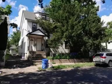 Main picture of 95 Alexander St