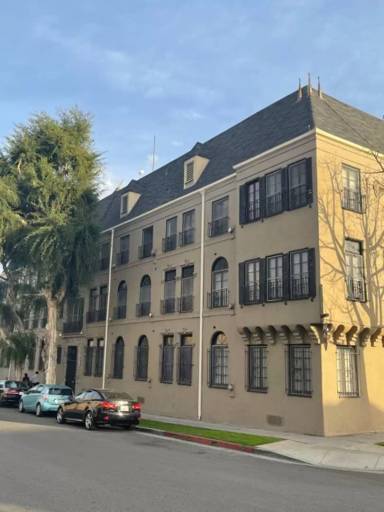 Main picture of 4848 Lexington Ave