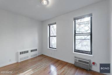 Main picture of 332 E 93rd St