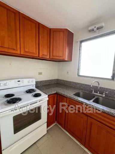 Main picture of 2733 Kaaha St