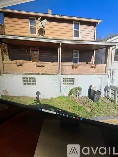Main picture of 379 Evans St