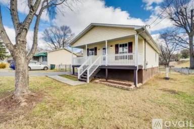 Main picture of 608 Walnut St