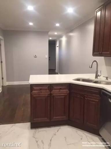 Main picture of 1319 W Columbia Ave