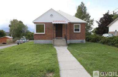 Main picture of 39 N Main St