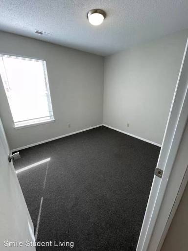 Main picture of 813 Springfield Ave