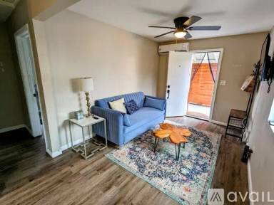 Main picture of 2076 Newton Ave