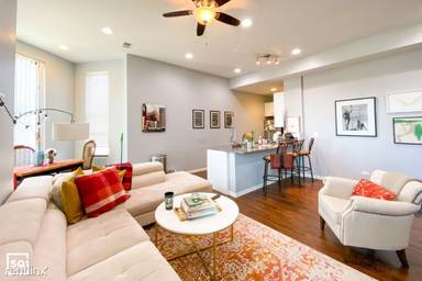 Main picture of 459 N Aberdeen St