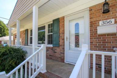 Main picture of 356 Nassau Pl