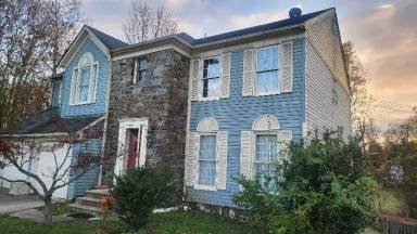 Main picture of 7006 Mathew St