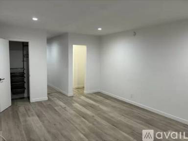 Main picture of 400 S Mariposa Ave