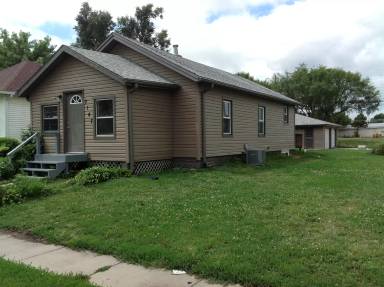 Main picture of 2147 N 28th St