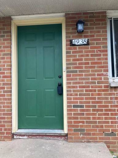 Main picture of 4938 Queens Ave