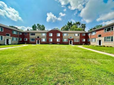 Main picture of 5944 Nagel Ave