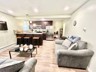 Main picture of 101 N Ingalls St