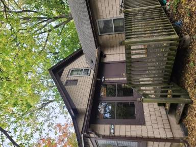 Main picture of 703 W High St