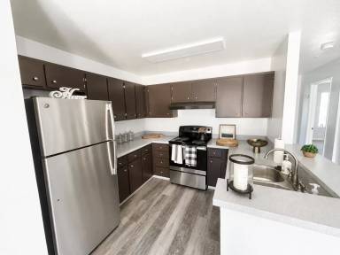 Main picture of 32 E Main St