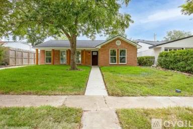 Main picture of 5834 Cartagena St