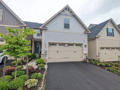 Main picture of 6131 Dock St