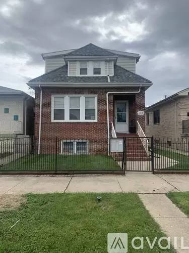 Main picture of 3319 N Osage Ave