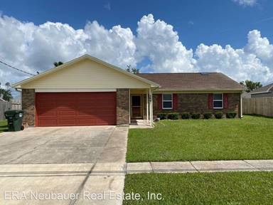 Main picture of 504 Redbird St