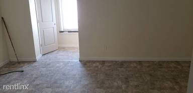 Main picture of 32 Centennial Ave