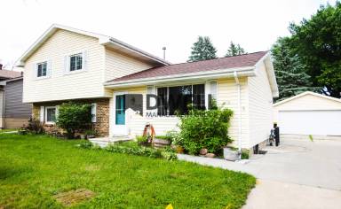 Main picture of 708 5th Ave SE