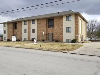 Main picture of 1018 East St