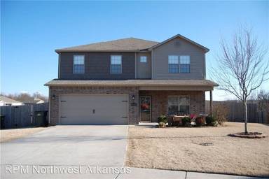 Main picture of 3105 Whispering Spring Ave