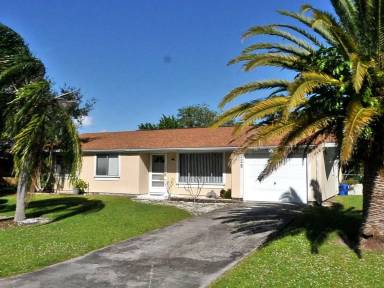 Main picture of 254 SW Bridgeport Dr