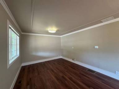 Main picture of 5019 N Whitman St