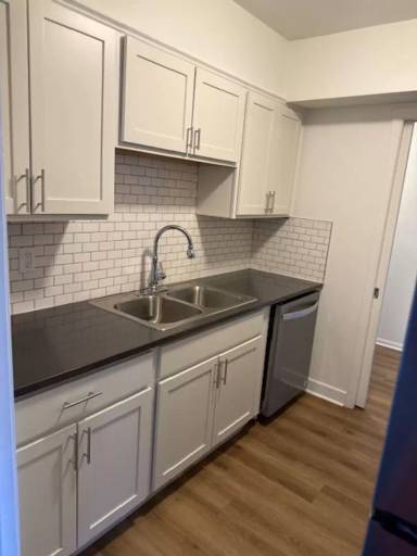 Main picture of 19220 Van Aken Blvd