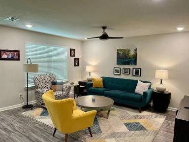 Main picture of 10804 Burlington Way N