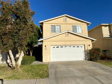 Main picture of 861 Rebecca Dr