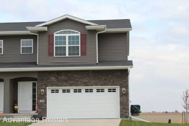 Main picture of 300 Sunset Pl