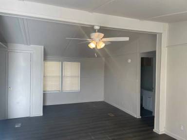 Main picture of 113 Seminole St