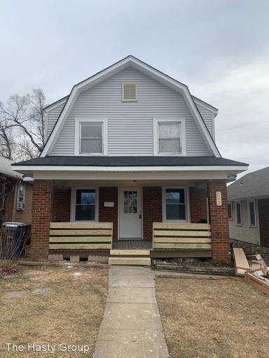 Main picture of 6229 Forest Ave