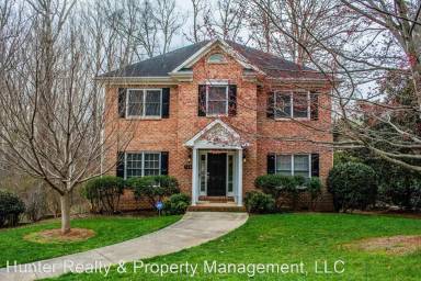 Main picture of 5220 Meadowlark Glen Ln