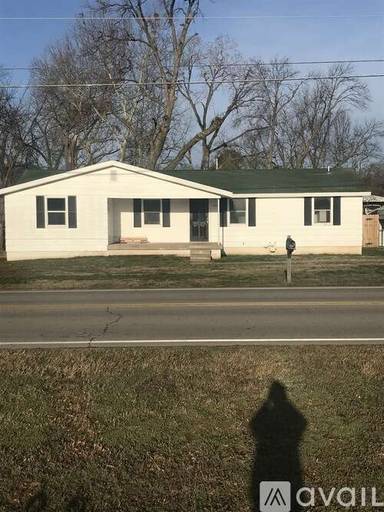 Main picture of 532 N Elm St