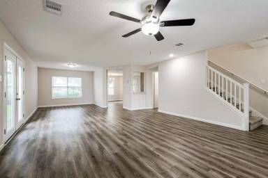 Main picture of 7407 Tom Kite Ct