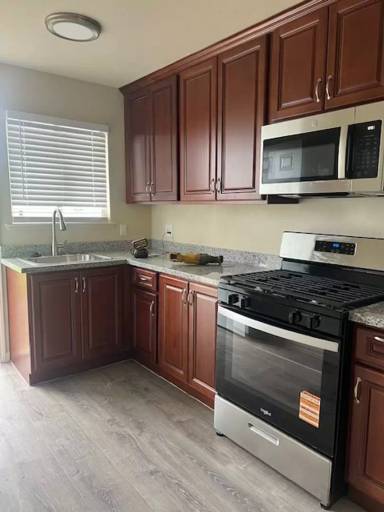 Main picture of 703 Iowa Ave